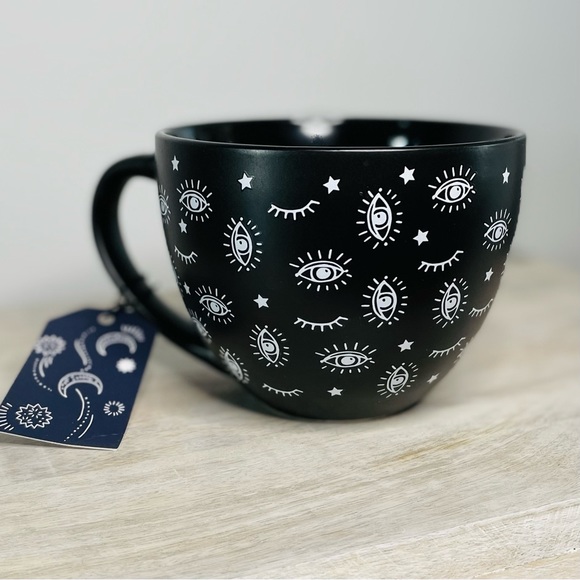 Other - Black and White Ceramic Eye, Lash and Star Pattern Mug - 16 oz